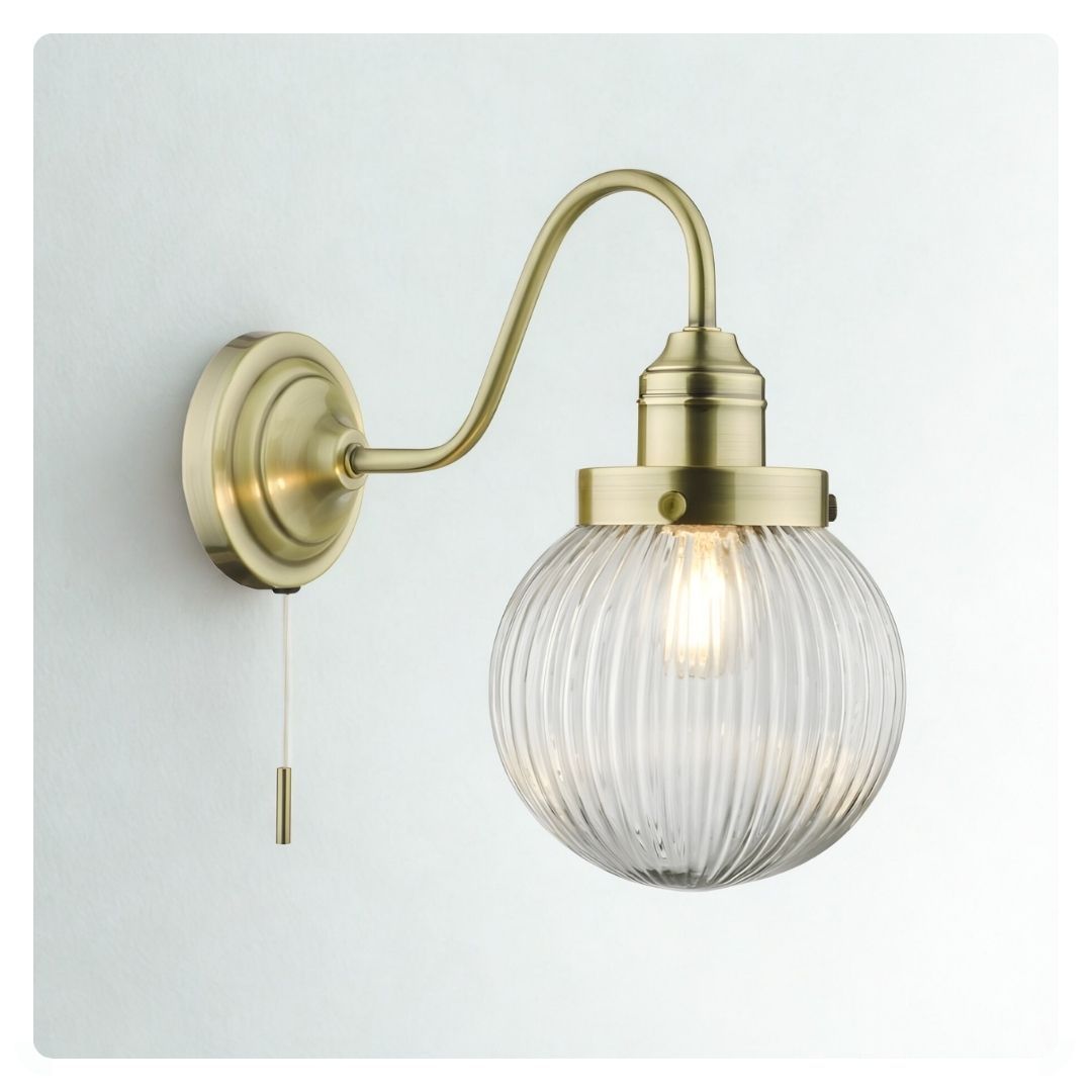 där Tamara Single Wall Light Antique Brass & Ribbed Glass