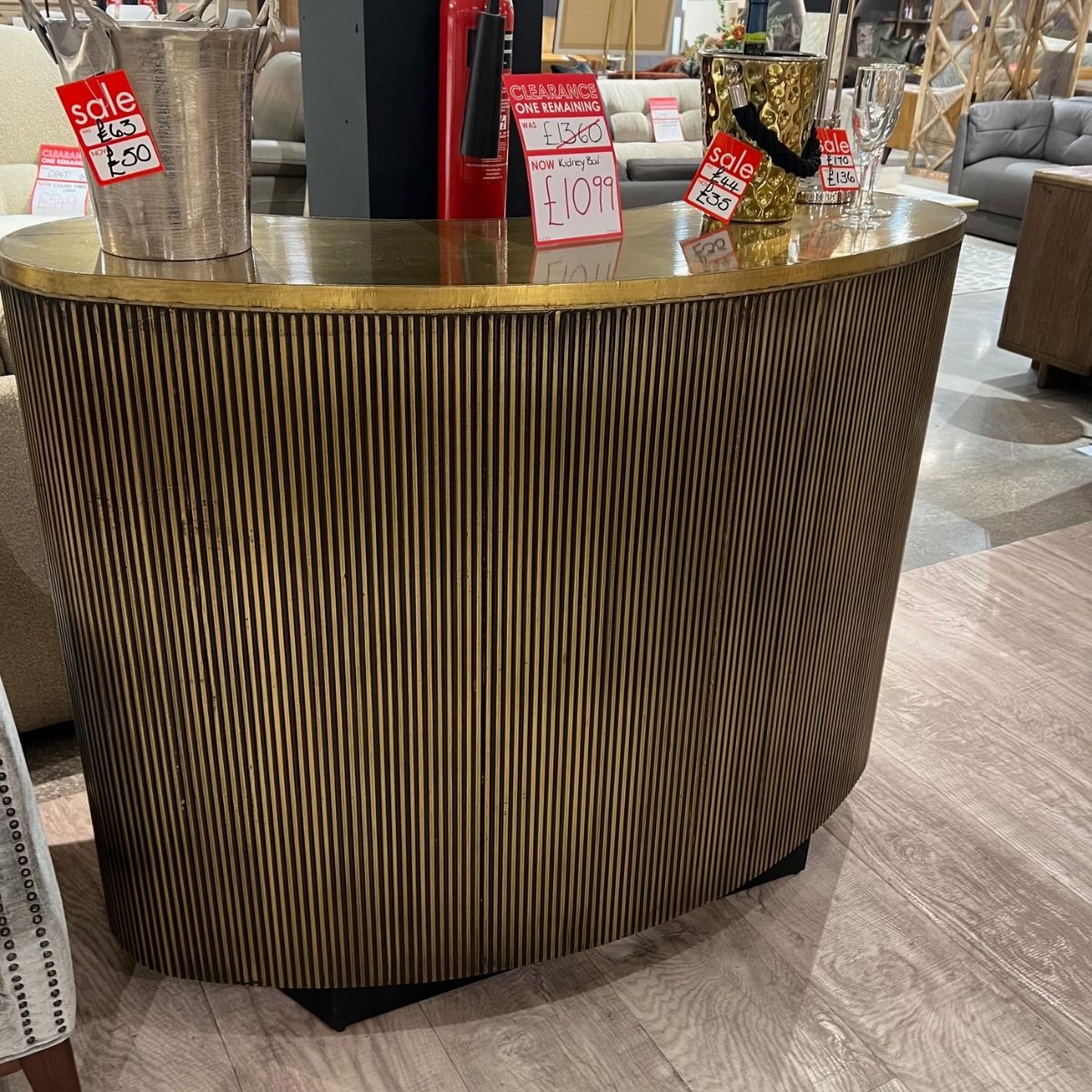 Gold Bar Counter