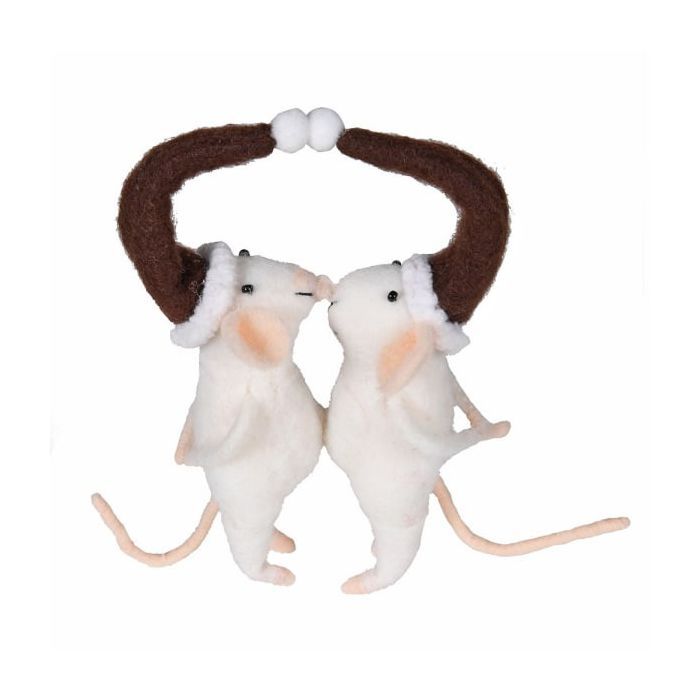 Kissing Mice Couple