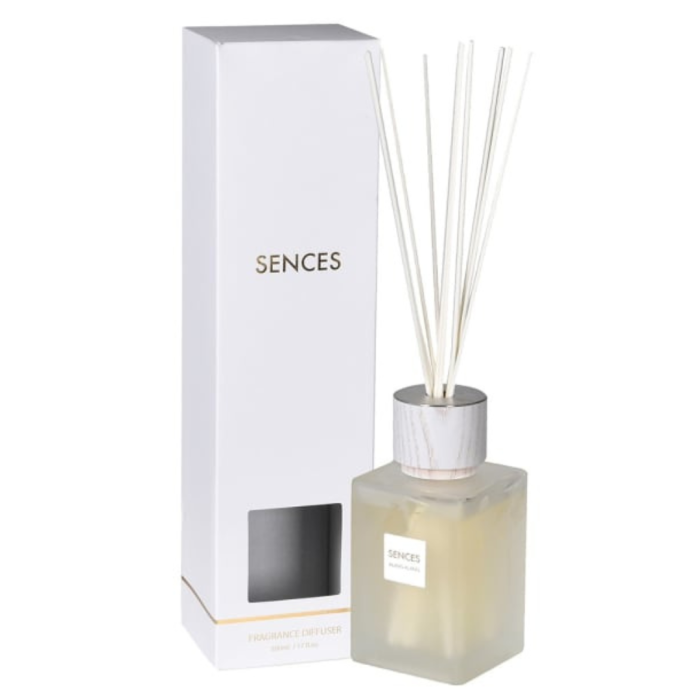 White Alang Alang Reed Diffuser