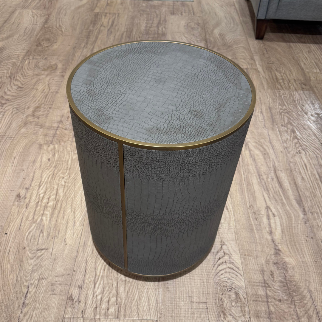 Classio End Table 
